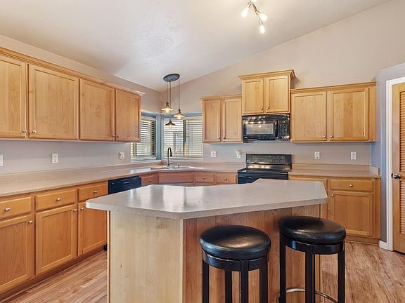 2nd image of 6495 S Mount Whitney Ln