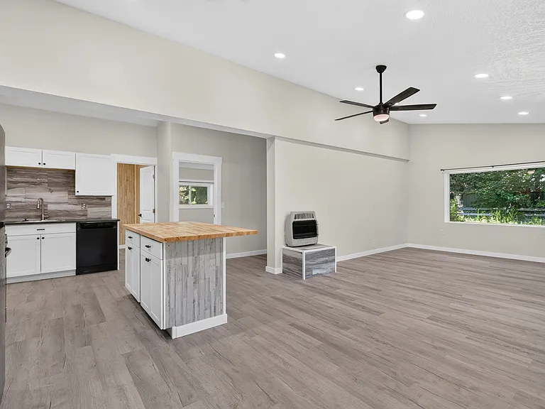 816 N 17th Ave — Photo 13