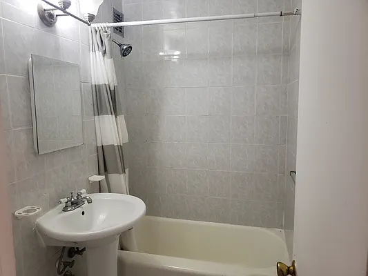 Rented by Mahzari Realty Inc | media 18