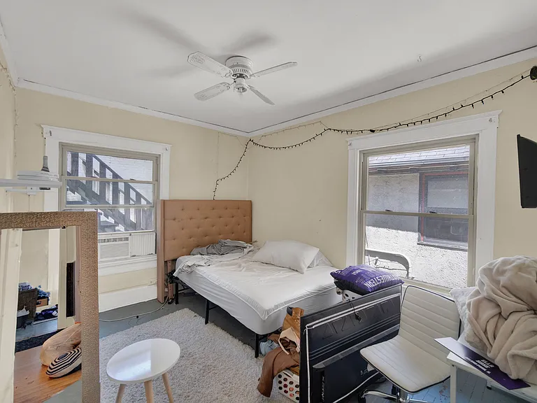 807 Foster St — Photo 21