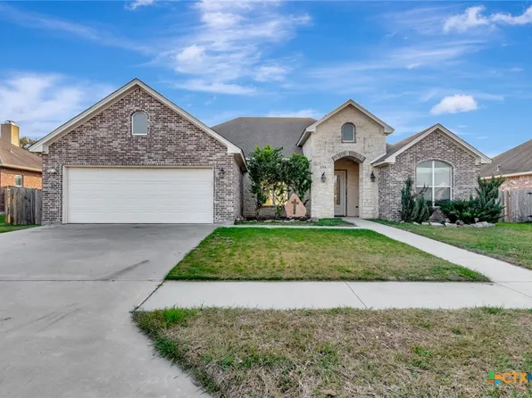 204 Auburn Hl, Victoria, TX 77904