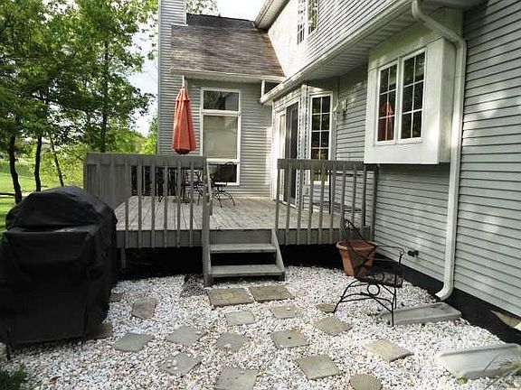 4th image of 1311 Pin Oak Ln