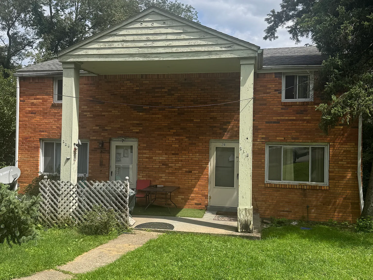 1 bed, 1040 sqft, $895 — Photo 1