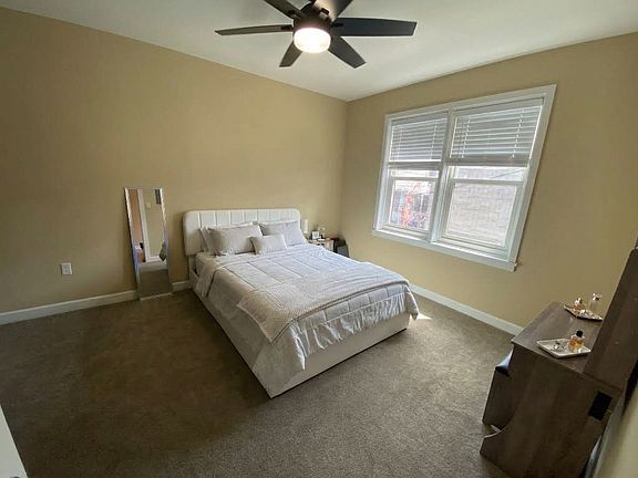 5th image of 25 S Hanover St #5