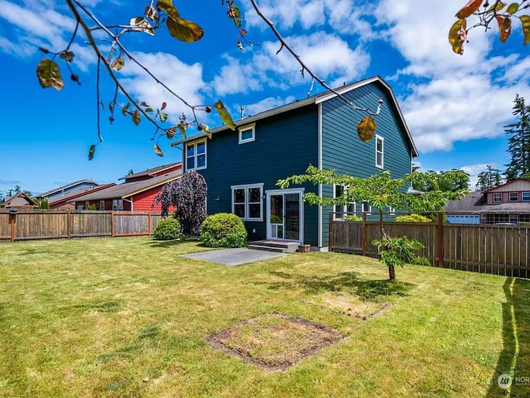 2886 SW Berwick Dr — Photo 25