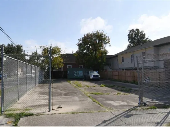 3700 Lasalle St, New Orleans, LA 70115