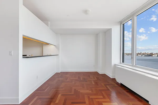 Sold by Nest Seekers International | media 13