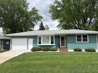 1324 W Cedar Ave, Mitchell, SD 57301