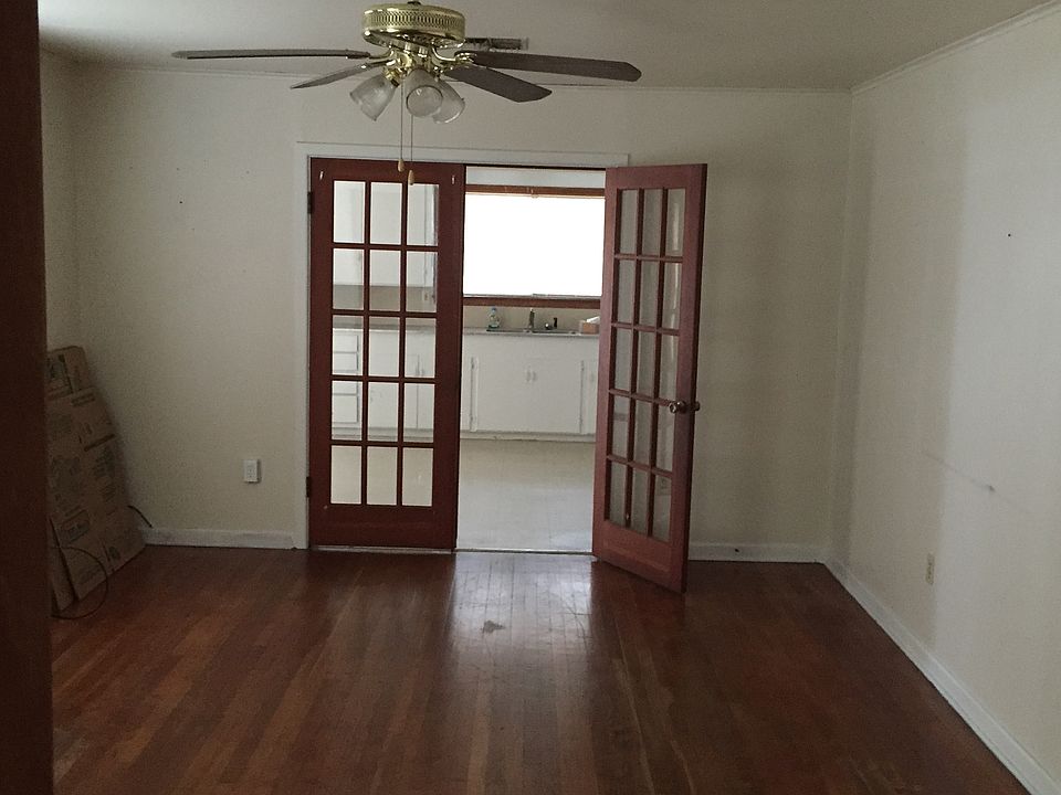 2nd image of 1049 Hollyvale Dr