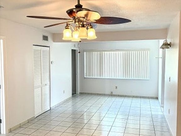 2nd image of 4937 Tortuga Dr