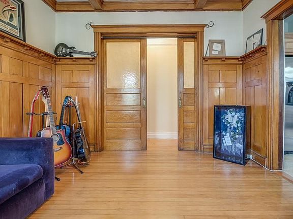 3rd image of 162 Fairview Ave #402