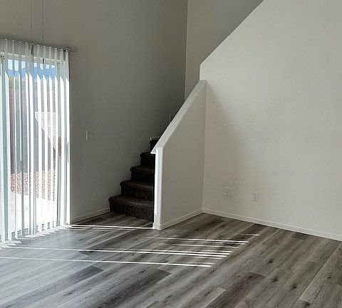 4th image of 4443 Roscommon St #0