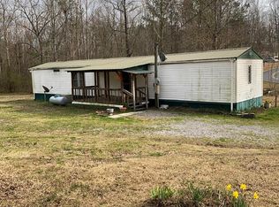 596 Holly Creek Dr, Chatsworth, GA 30705