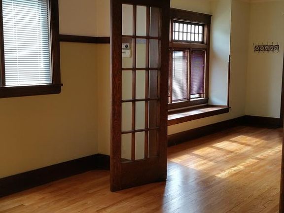 2nd image of 1047 Sibley St NW