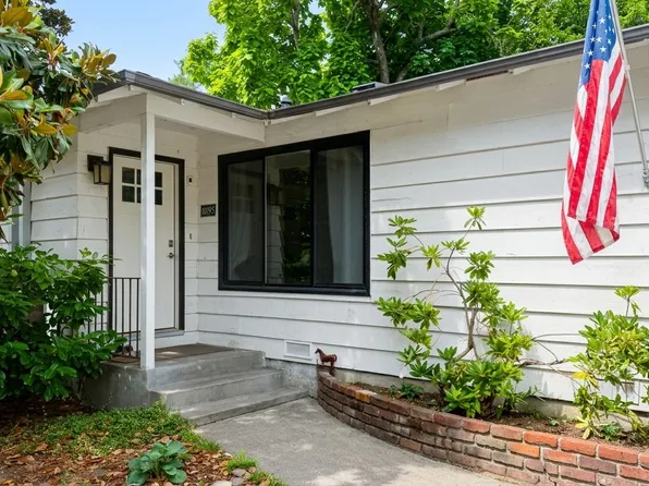 10195 Riverside Dr, Ben Lomond, CA 95005