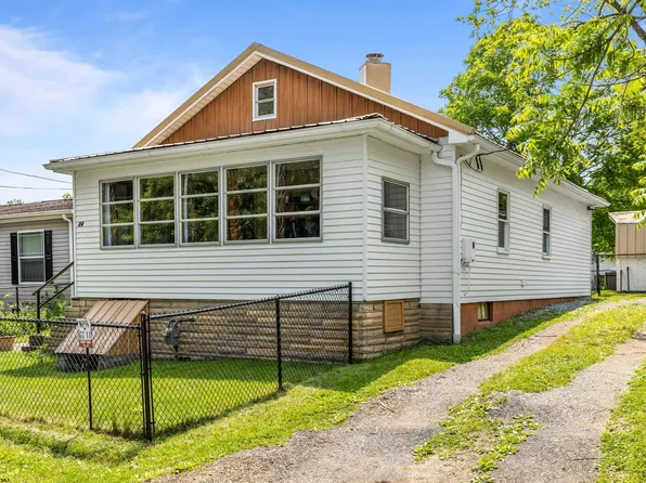 24 Amarillo St, Morgantown, WV 26508