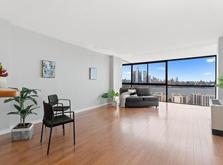 380 Mountain Rd #907, Union City, NJ 07087