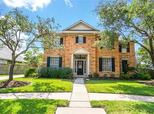 902 Emerald Glen Ct, Sugar Land, TX 77479