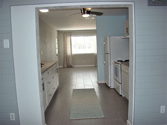 4th image of 48 Seaview Dr