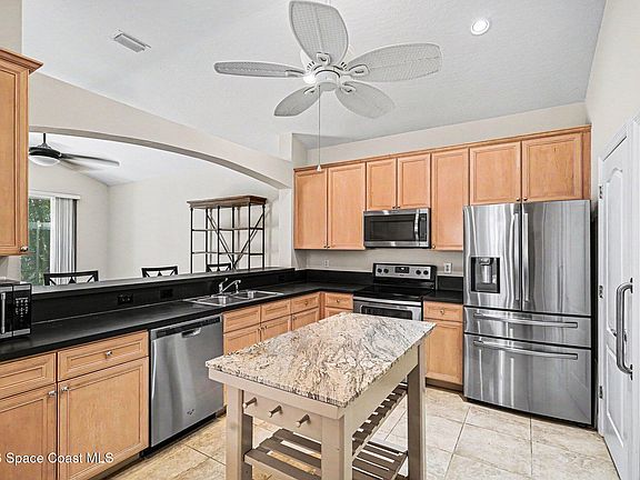 3rd image of 3244 Lusitania Ln