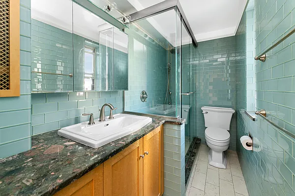 Sold by Keller Williams NYC | media 7