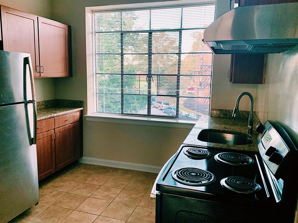 Cameron Court and The Shelton Apartments 804 W St Raleigh NC