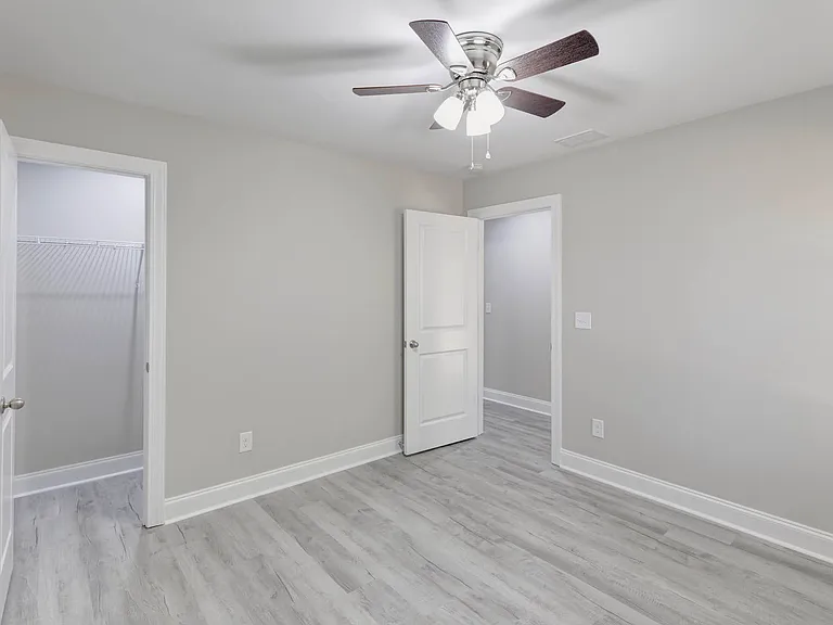 913 N Lemacks St — Photo 37