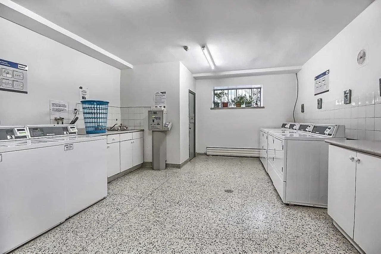 2 bed, $1,899 — Photo 2