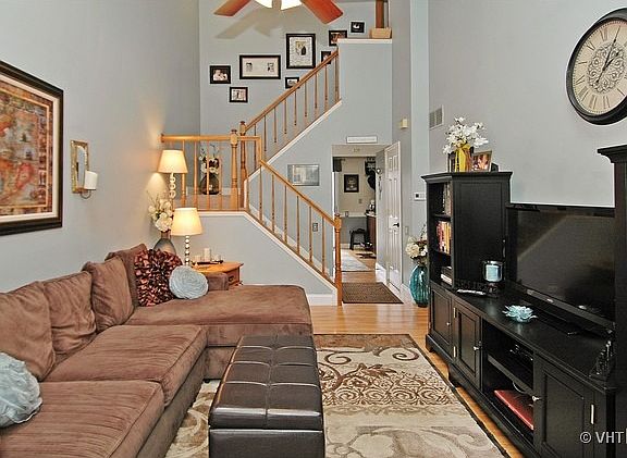 3rd image of 1782 College Green Dr #1782