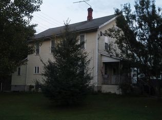 12 Broadway Rd, Gowanda, NY 14070