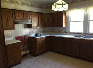 518 W 9th St, Rushville, IN