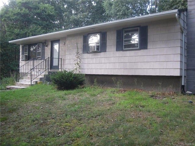 1st image of 3 Minsis Ln