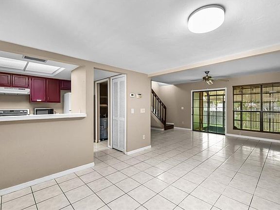 4th image of 5864 SW 8th Pl
