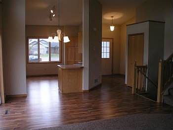 4th image of 1573 Cedar Dr S
