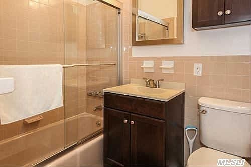 4th image of 2 Birchwood Ct APT 4H