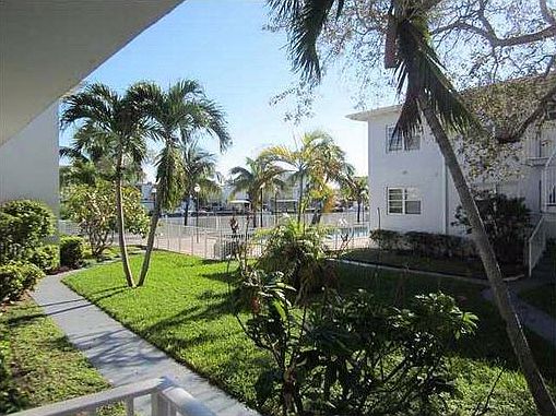 2nd image of 7207 Bay Dr #34
