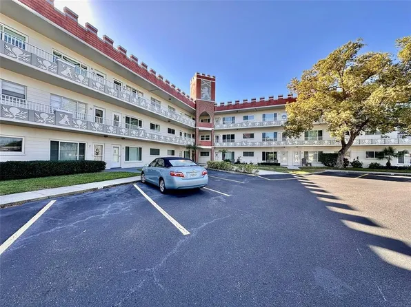 2363 Israeli Dr APT 11, Clearwater, FL 33763