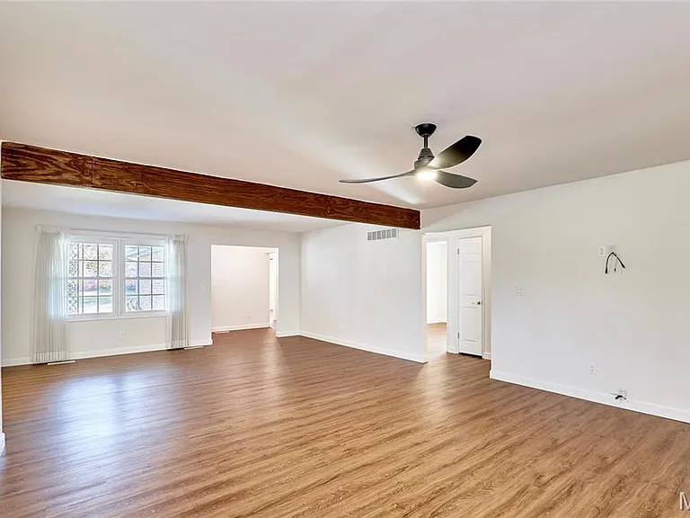 415 Trail Grove Ct — Photo 6