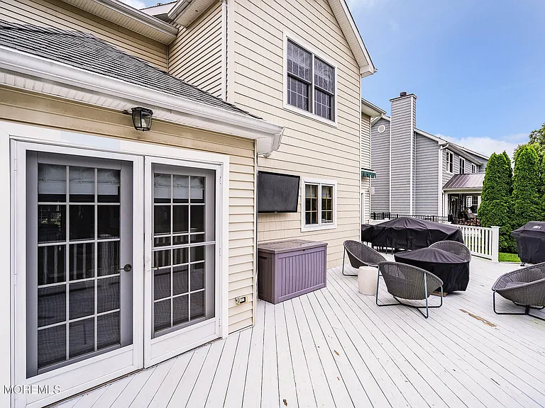 2163 Village Rd — Photo 24