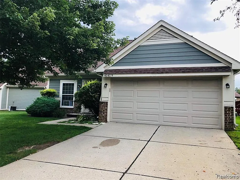 41419 Cornell Dr — Photo 3