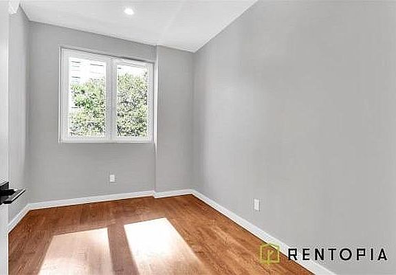 4th image of 842 Flushing Ave #3A