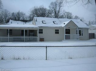 228 Dunn St, Barberton, OH 44203