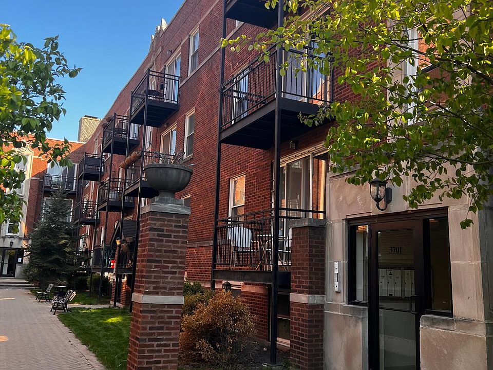1st image of 3701 N Kenneth Ave Unit 109