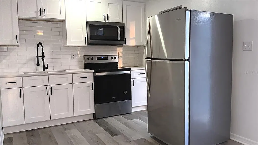 1 bed, 1.0 bath, 550 sqft, $1,350 — Photo 3