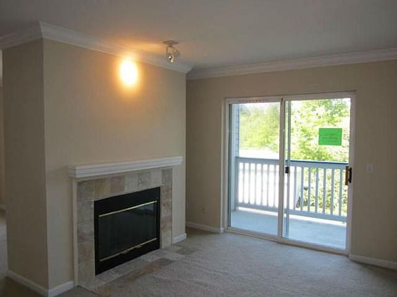 2nd image of 33020 10th Ave SW Unit Z202