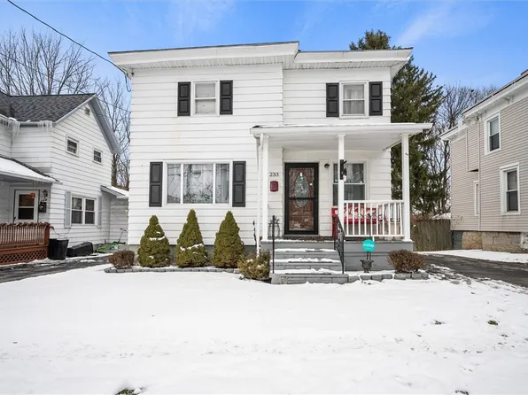 233 Seymour St, Auburn, NY 13021