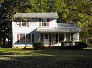 600 Foxcroft Dr, Winston Salem, NC 27103