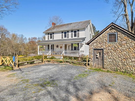 830 Dragon Head Way, Stroudsburg, PA 18360