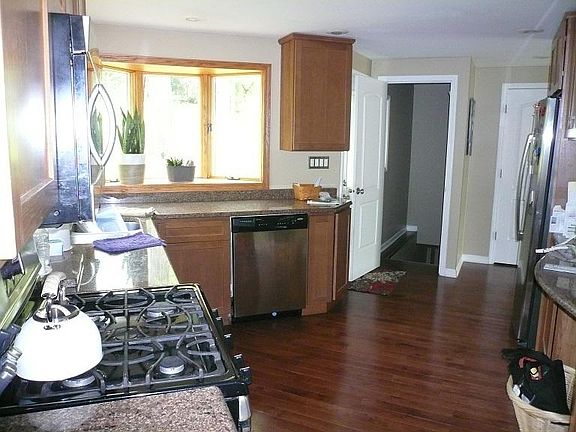5th image of 12327 S Forest Glen Blvd