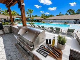Viva at New Smyrna Beach, The Brix